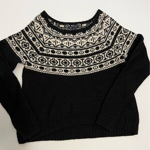 American Eagle Outfitters Black and Cream Patterned Sweater